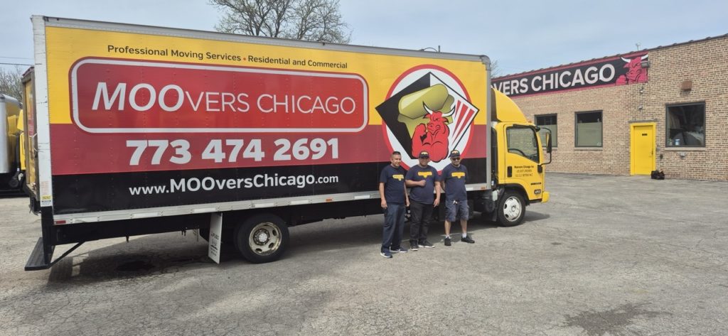 Moovers Chicago residential moving team
