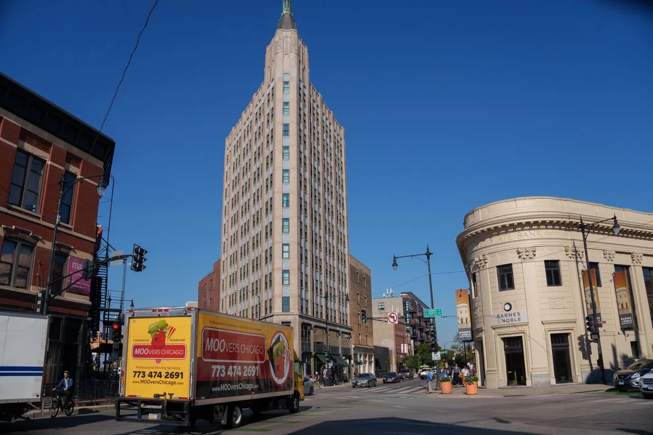 Moovers Chicago Truck in Wicker Park Moovers Chicago truck in Wicker Park, local and long distance moving services.