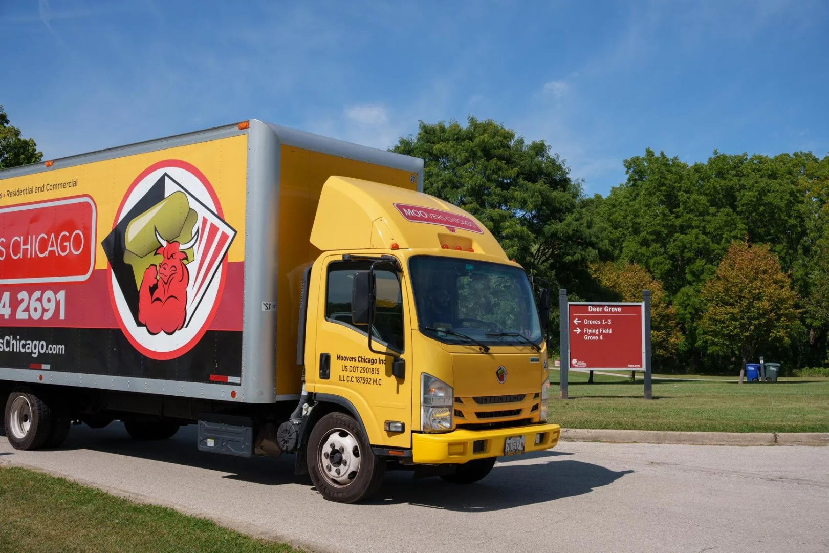 Moovers Chicago Moving Truck Moovers Chicago moving truck parked, local and long distance moving services in Palatine, IL.