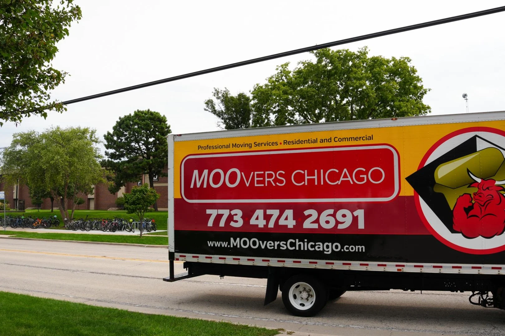 Moovers Chicago Moving Truck Moovers Chicago moving truck parked, offering professional moving services in Northfield, IL.