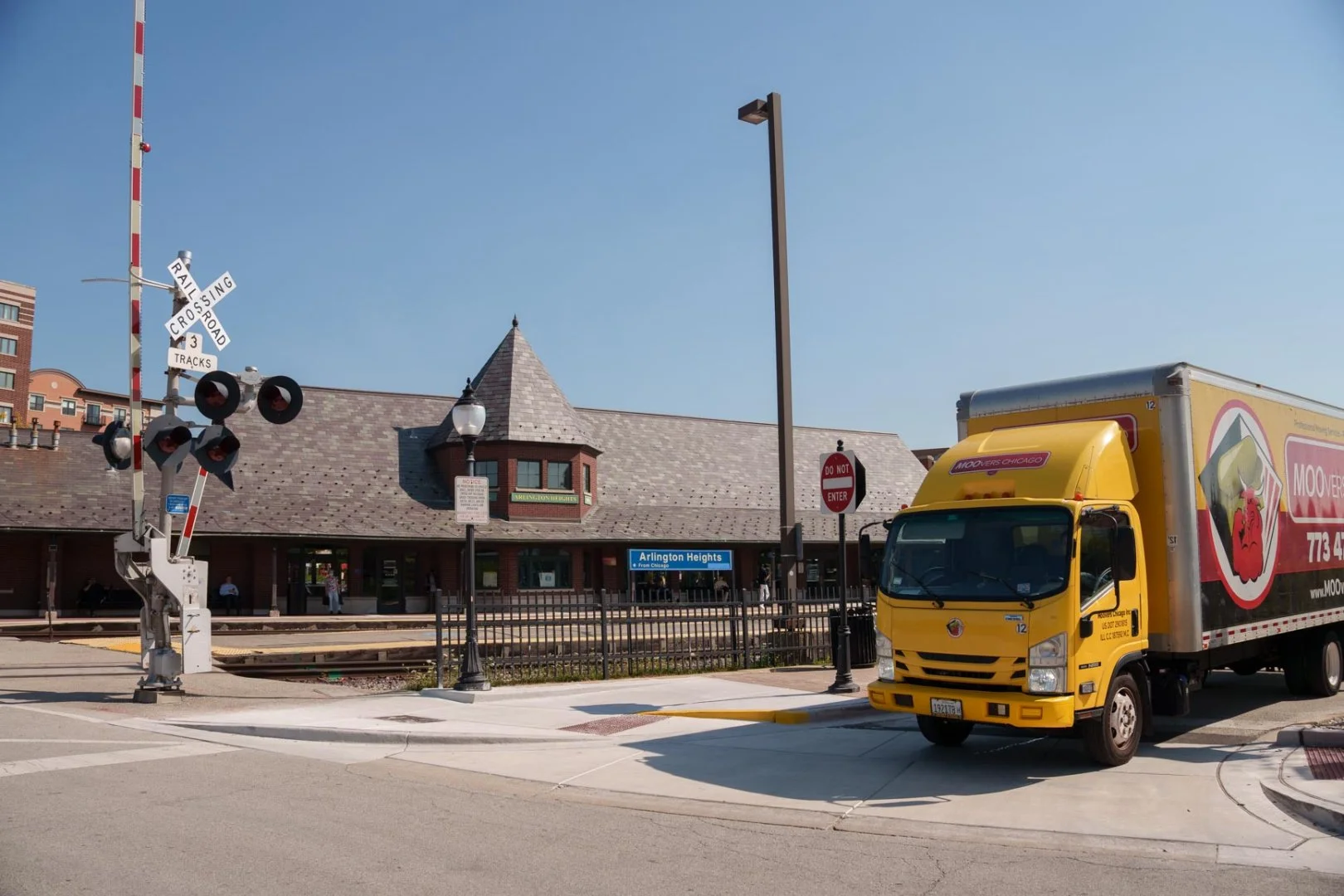 Moovers Chicago Truck at Arlington Heights Moovers Chicago truck in Arlington Heights, local and long distance moving services.
