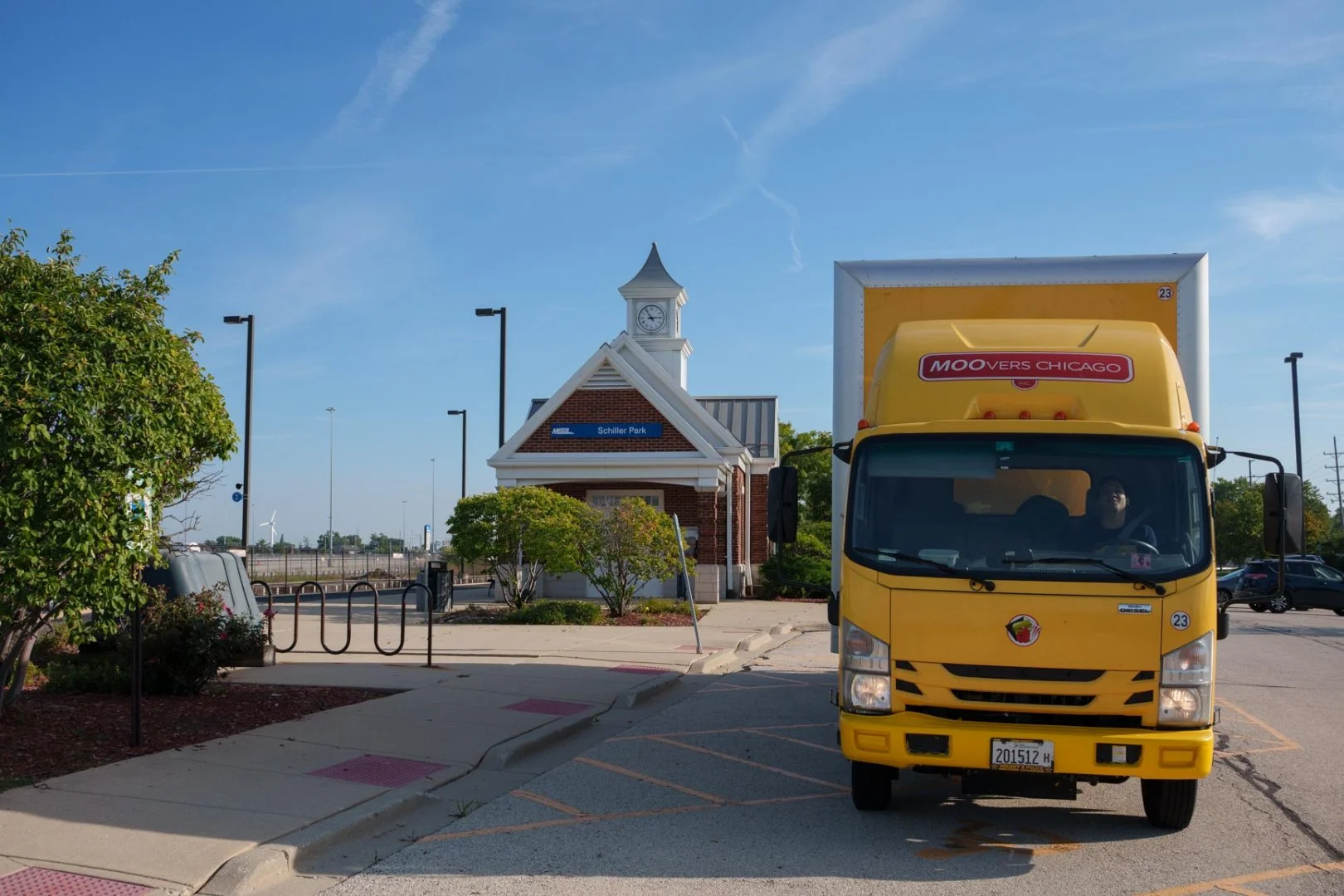 Moovers Chicago Truck in Schiller Park Moovers Chicago truck parked in Schiller Park, offering local and long distance moving services.