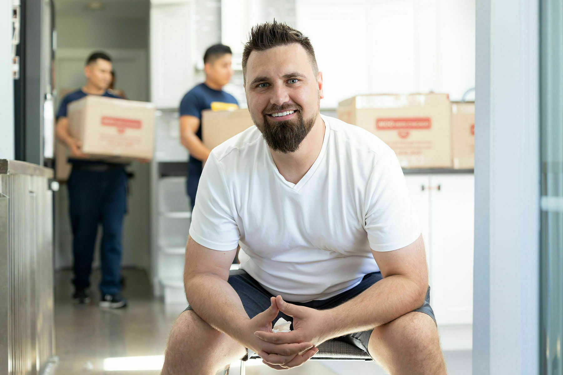 Movers in chicago carrying boxes