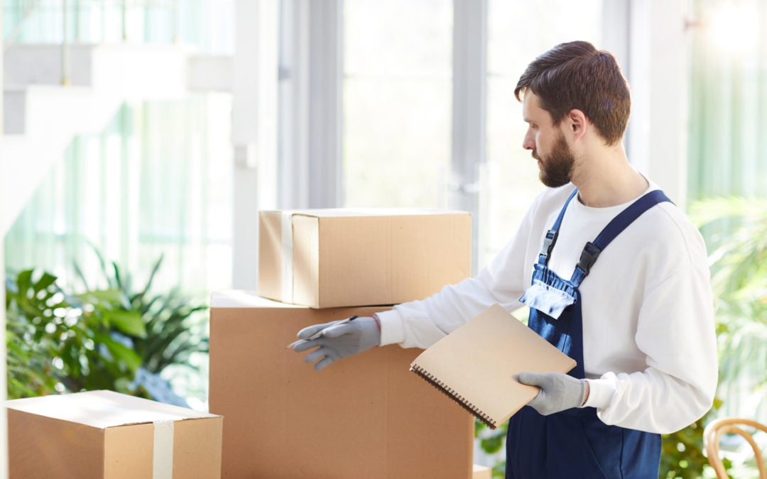 Moving Yourself vs Professional Movers: What You Need to Know