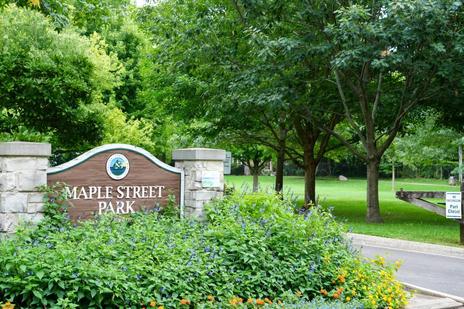Maple Street Park in Winnetka, a serene spot near Chicago movers.