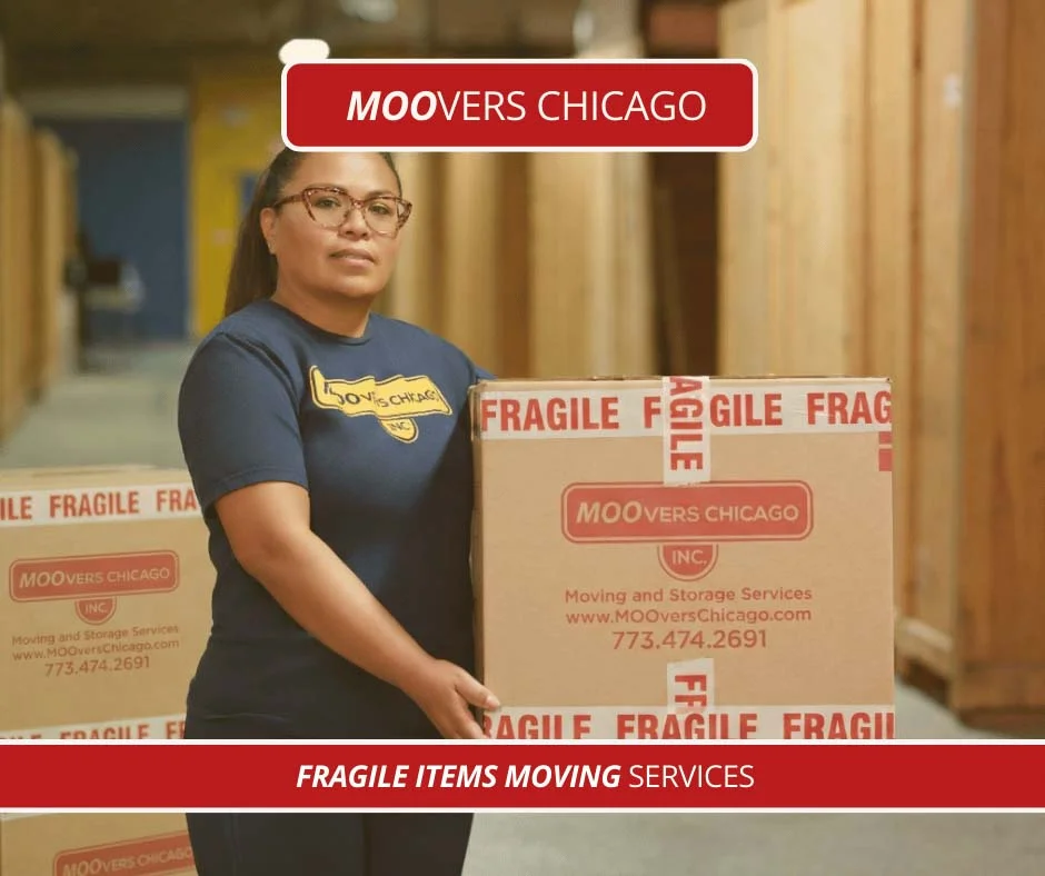 Moovers Chicago employee handling fragile items, moving services.