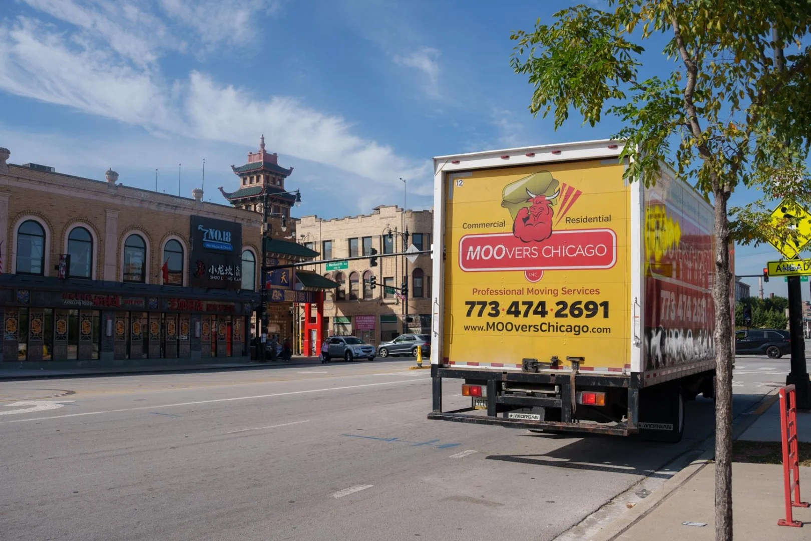 Moovers Chicago truck in Chinatown offering moving services.