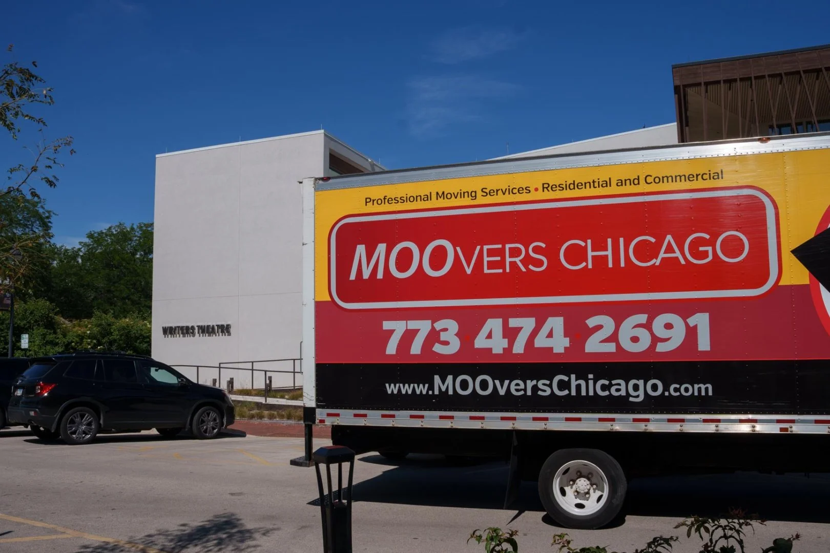 Moovers Chicago truck offering professional moving services.